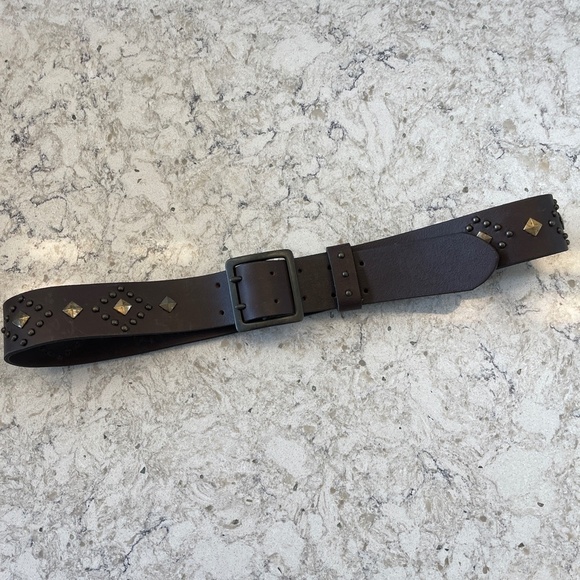 Gap Brown Belt with studs - Picture 10 of 10